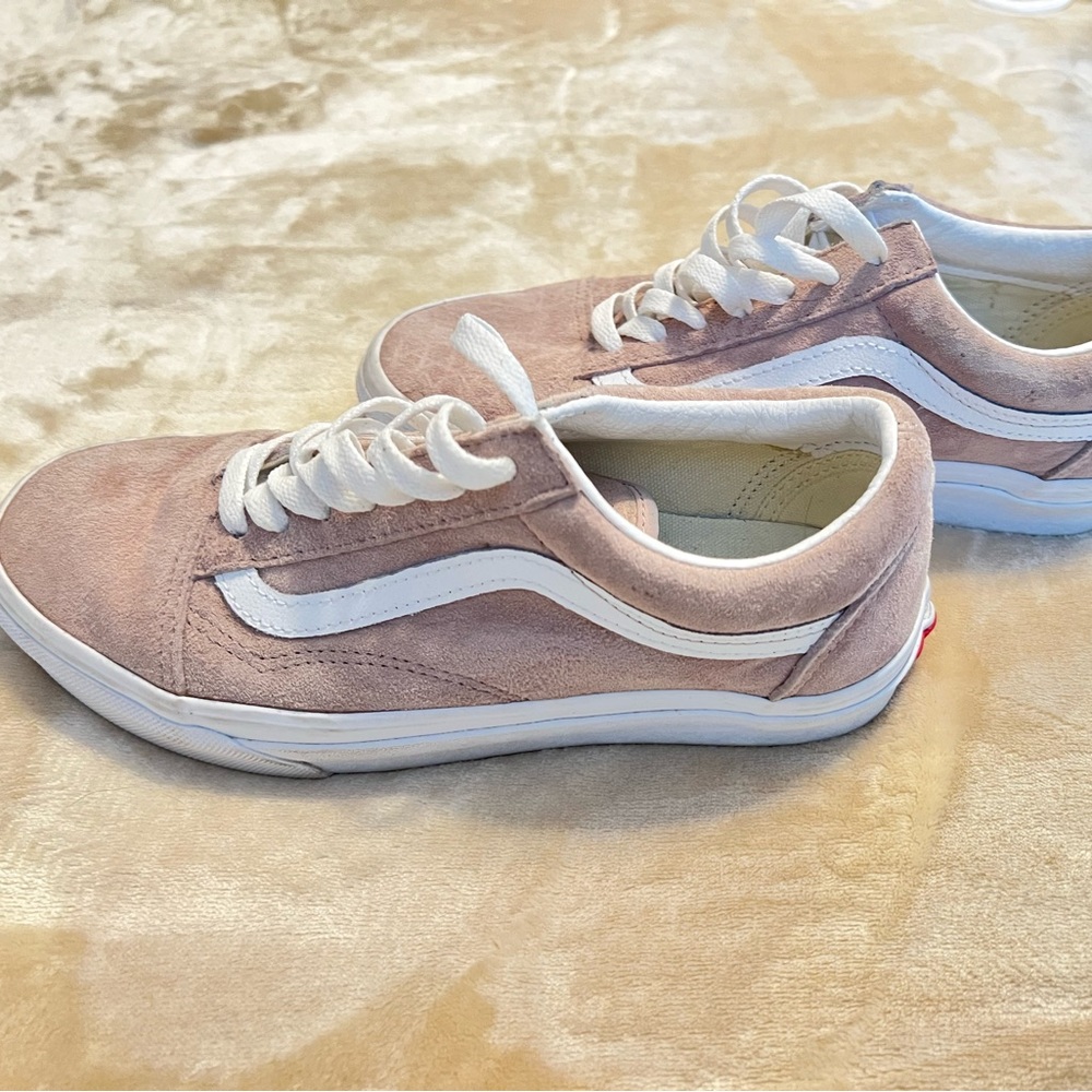 Light Pink suede vans size 7.5. Barley Worn.